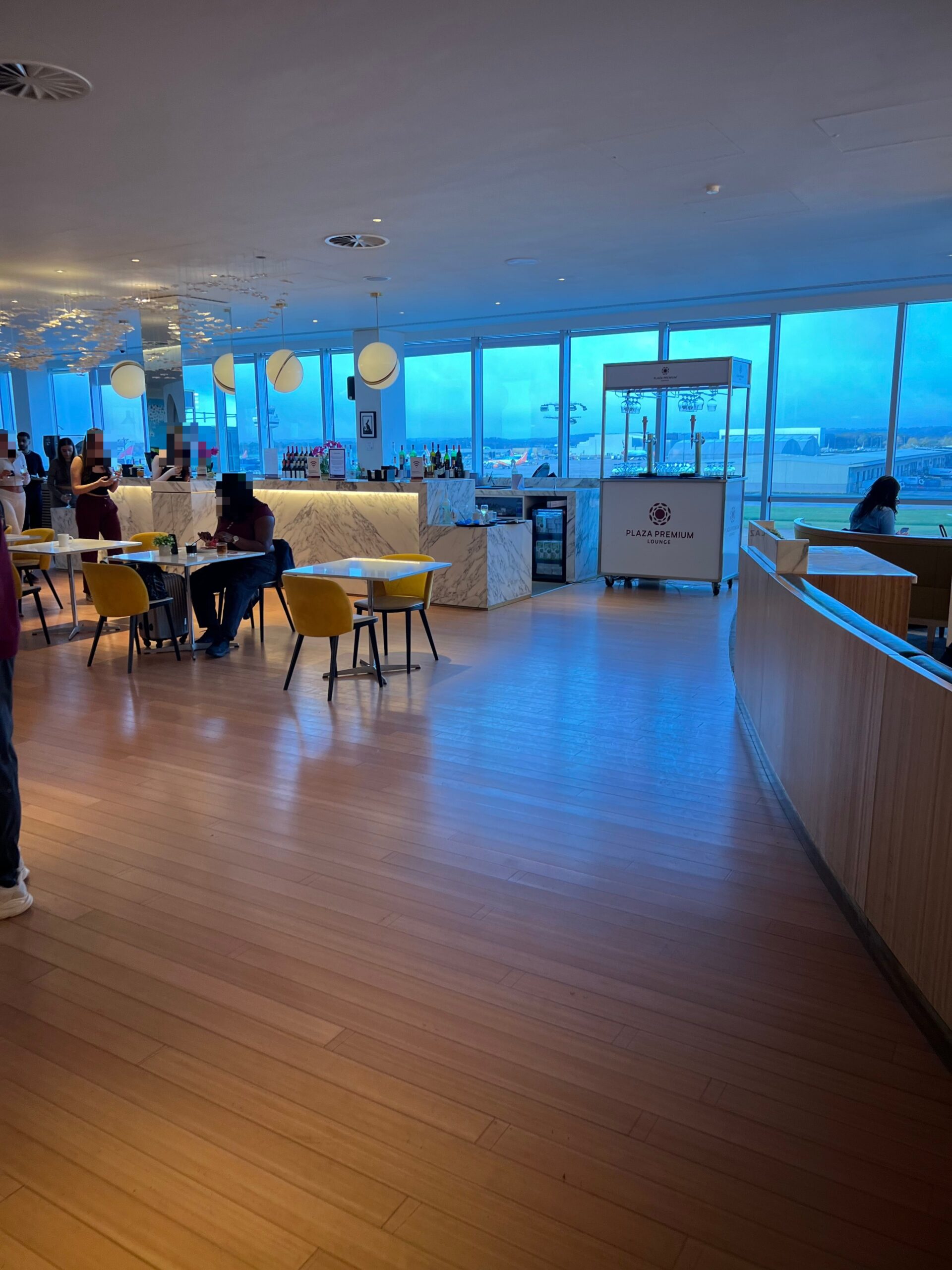 Plaza Premium Lounge London Gatwick North Terminal main seating section