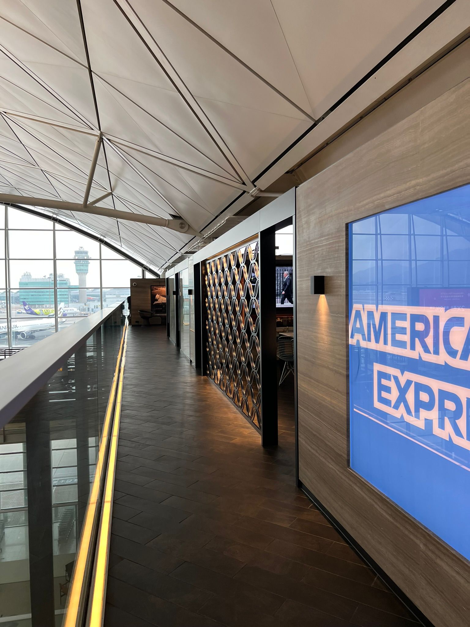 American Express Centurion Lounge Hong Kong Review